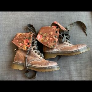 Dr. Martens Brown Floral “Triumph 1914” Boots